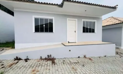 Casa com 2 dormitórios à venda, 68 m² por R$ 235.000,00 - Praia Do Hospicio - Araruama/RJ