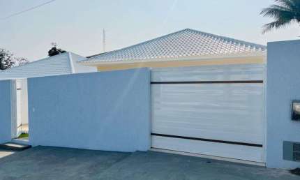 Casa com 3 dormitórios à venda, 80 m² por R$ 589.000 - Centro - Araruama/RJ