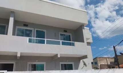 Apartamento com 2 dormitórios à venda, 69 m² por R$ 230.000,00 - Centro - Araruama/RJ