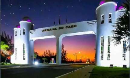 Casa com 7 dormitórios à venda, 350 m² por R$ 3.200.000,00 - Praia Grande - Arraial do Cabo/RJ