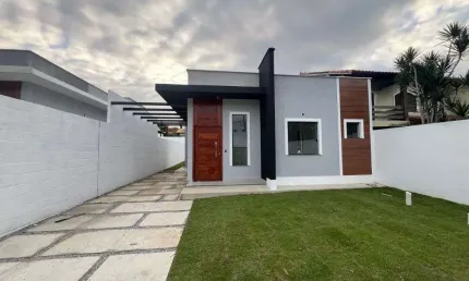 Casa com 2 dormitórios à venda, 70 m² por R$ 420.000,00 - Pontinha - Araruama/RJ