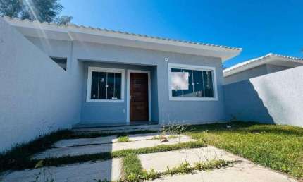 Casa com 2 dormitórios à venda, 69 m² por R$ 290.000,00 - Bananeiras - Araruama/RJ