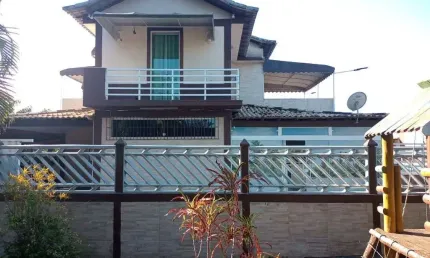 Casa com 3 dormitórios mais 02 terrenos à venda, 12.000 m² por R$ 2.500.000 - Clube Engenheiros - Araruama/RJ