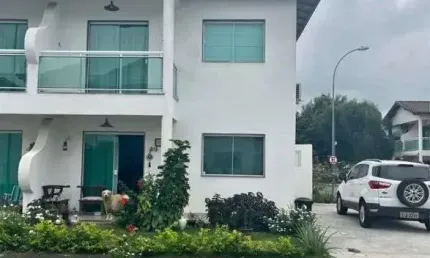 Casa com 3 dormitórios à venda, 132 m² por R$ 750.000,00 - Praia do Siqueira - Cabo Frio/RJ