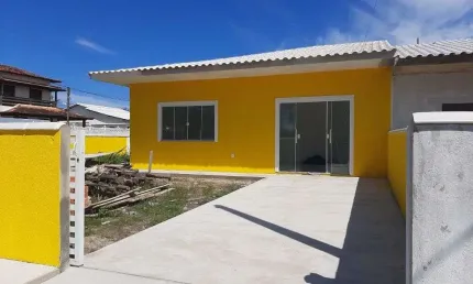 Casa com 3 dormitórios à venda, 81 m² por R$ 380.000,00 - Coqueiral - Araruama/RJ