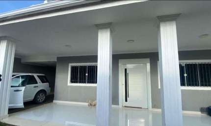 Casa com 3 dormitórios à venda, 220 m² por R$ 800.000,00 - Vila Capri - Araruama/RJ