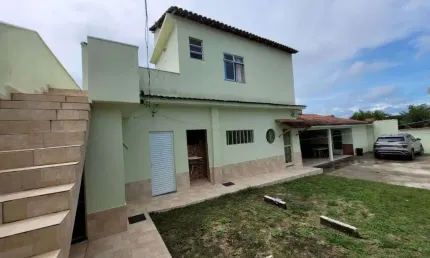 Casa com 2 dormitórios à venda, 400 m² por R$ 470.000,00 - Iguabinha - Araruama/RJ