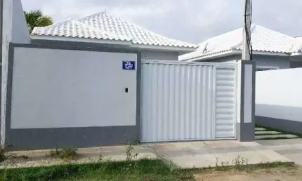 Casa com 2 dormitórios à venda, 70 m² por R$ 335.000,00 - Coqueiral - Araruama/RJ