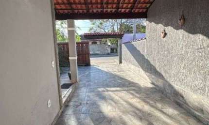 Casa com 3 dormitórios à venda, 128 m² por R$ 480.000 - Vila Capri - Araruama/RJ
