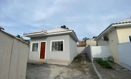 Casa com 2 dormitórios à venda, 60 m² por R$ 260.000,00 - Hawai - Araruama/RJ