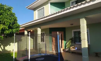 Casa com 3 dormitórios à venda, 240 m² por R$ 590.000,00 - Praia do Barbudo - Araruama/RJ