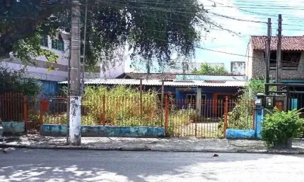 Casa à venda, 3 quartos, 3 vagas, Centro - Araruama/RJ