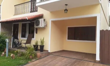 Casa com 4 dormitórios à venda por R$ 495.000 - Xv de Novembro - Araruama/RJ
