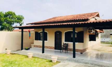 Casa com 3 dormitórios à venda, 170 m² por R$ 285.000,00 - Coqueiral - Araruama/RJ