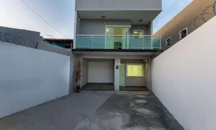 Casa com 3 dormitórios à venda, 122 m² por R$ 470.000,00 - Bananeiras - Araruama/RJ