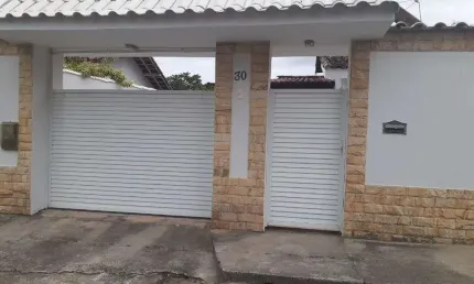 Casa com 3 dormitórios à venda, 230 m² por R$ 650.000,00 - Hawai - Araruama/RJ