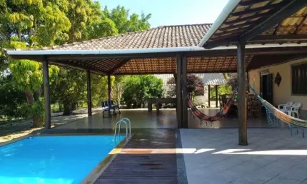 Sítio com 3 dormitórios à venda, 20000 m² por R$ 900.000,00 - Três Vendas - Araruama/RJ