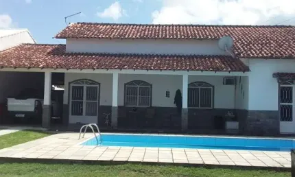 Casa com 3 dormitórios à venda, 300 m² por R$ 330.000,00 - Três Vendas - Araruama/RJ
