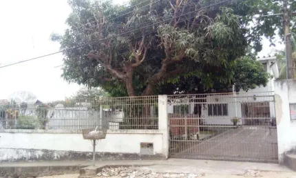 Casa com 4 dormitórios à venda, 163 m² por R$ 550.000 - Viaduto - Araruama/RJ