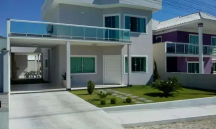 Casa com 3 dormitórios à venda, 200 m² por R$ 970.000,00 - Hawai - Araruama/RJ