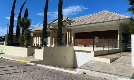 Casa com 4 quartos à venda na Av Prefeito Afrânio Valadares, Haway, Araruama