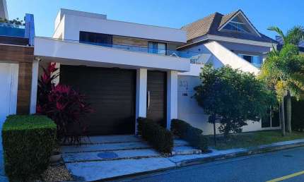 Casa em condomínio à venda, 2 quartos, 3 suítes, 2 vagas, Recreio dos Bandeirantes - Rio de Janeiro/RJ