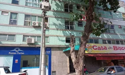 Sala comercial para alugar na Rua Conselheiro Macedo Soares, Centro, Araruama