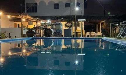Rancho com 5 dormitórios à venda, 2000 m² por R$ 690.000,00 - Itatiquara - Araruama/RJ