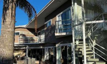 Casa em condomínio à venda, 4 quartos, 3 suítes, Pontinha - Araruama/RJ