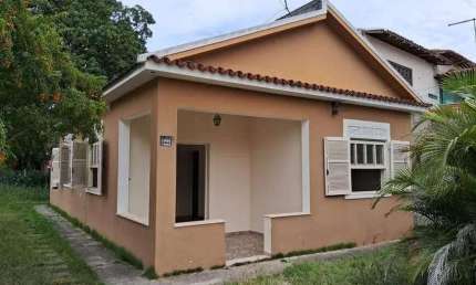 Casa à venda, 2 quartos, 1 vaga, Areal - Araruama/RJ