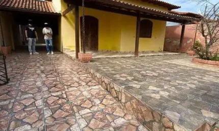 Casa independente à venda com 2 quartos por apenas r$ 280.000 - fazendinha - araruama/rj