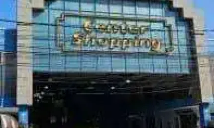 ALUGA-SE LOJA COMERCIAL R$1.500,00 – LOCALIZADA NO CENTRO DE ARARUAMA - CENTER SHOPPING