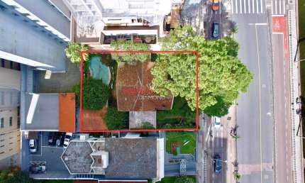 Terreno à venda na Avenida Sete de Setembro, Batel, Curitiba por R$ 8.000.000