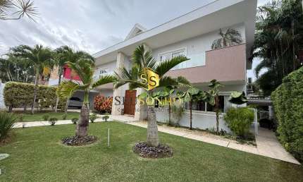 Casa triplex 5 suítes c/piscina e área gourmet - Santa Mônica Jardins Barra da Tijuca