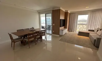 Lindo apartamento padrão Embraed para locação no Centro de Balneário Camboriú