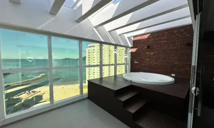 COBERTURA DUPLEX PARA LOCAÇÃO ANUAL Edifício Chateau Montmartre - Pioneiros - Balneário Camboriú/SC