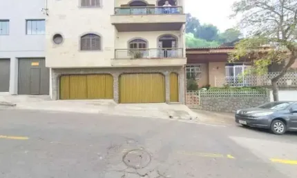 Casa com 3 quartos à venda na Rua São Vicente, Costa Carvalho, Juiz de Fora, 126 m2 por R$ 350.000