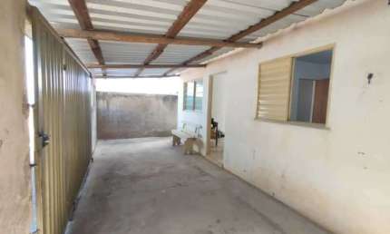 Casa com 2 quartos à venda na Rua João de Deus, Monte Castelo, Juiz de Fora, 130 m2 por R$ 150.000
