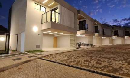 Casa em condomínio fechado com 3 quartos à venda na Rua J71, QD 127 LT , Setor Jaó, Goiânia