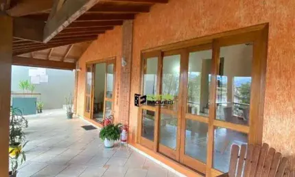 Casa Maravilhosa à venda no Jardim Paulista, Atibaia/SP!
