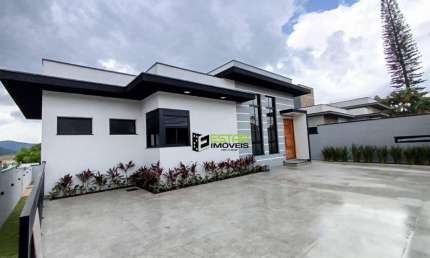 Casa com 3 dormitórios à venda, 240 m² por R$ 1.890.000,00 - Vila Loanda - Atibaia/SP