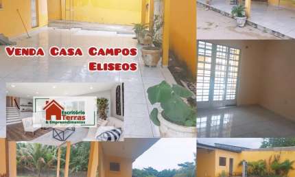 Planalto Casa Campos Eliseos 3 quartos e uma Kitnet Financia grande quintal para Investidoes