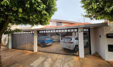 Casa com 3 quartos à venda na Doutor Agostinho Tucci, Vila Harmonia, Araraquara