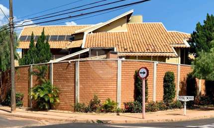 Casa com 3 quartos à venda na Antonio Deliza, Vila Velosa, Araraquara