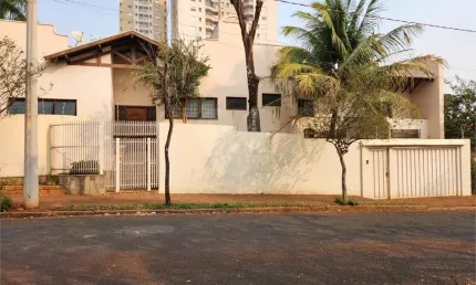 Casa com 3 quartos à venda ou para locação em Jardim Morumbi - SP