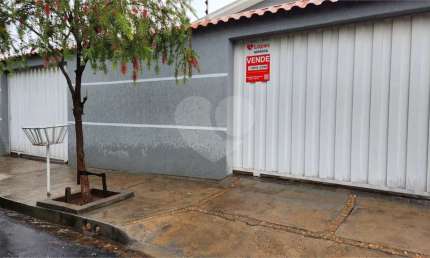 Casa com 4 quartos à venda em Jardim Das Estações (vila Xavier) - SP