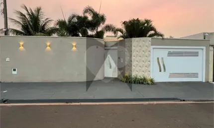 Casa com 3 quartos à venda na Antonio Fernandes, Cidade Jardim, Araraquara