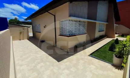Casa para aluguel, 4 quartos, 3 vagas, Centro - Ponta Grossa/PR