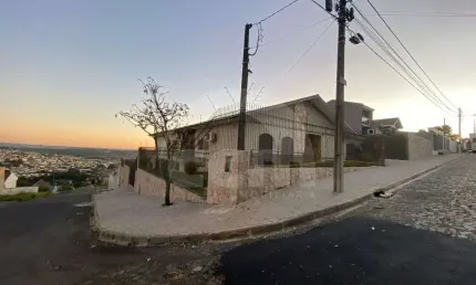 Casa para aluguel, 6 quartos, 1 suíte, 4 vagas, Nova Rússia - Ponta Grossa/PR