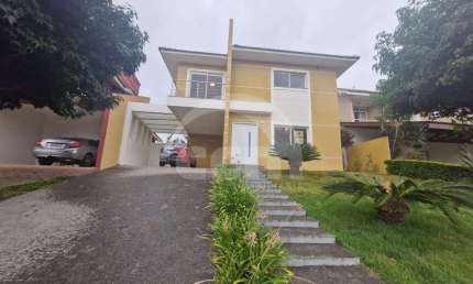 Casa em condomínio fechado com 4 quartos para alugar na Rua Nunes Machado, Colônia Dona LuÍza, Ponta Grossa